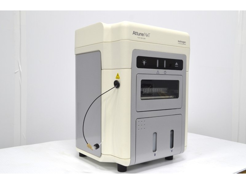 Thermo Attune NxT Acoustic Focusing Cytometer (4)Lasers/(14) Colors/(16)Detectors w/ Autosampler