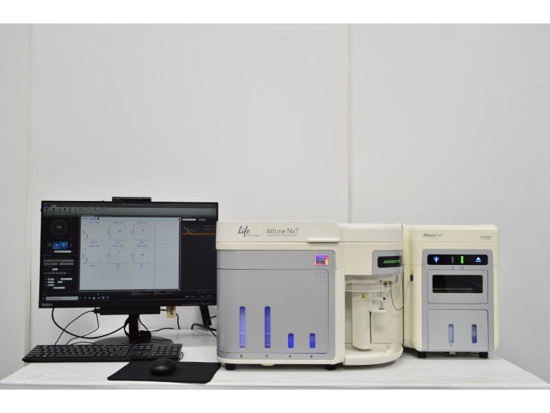 Thermo Attune NxT Acoustic Focusing Cytometer AFC2 (4)Lasers/(14)Colors/(16)Detectors w/ Autosampler